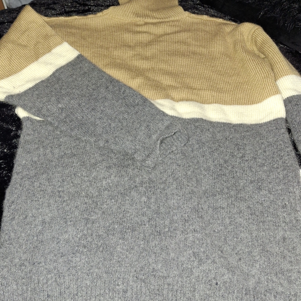 Urban Outfitters Suburban Petites Knit Sweater in Tan